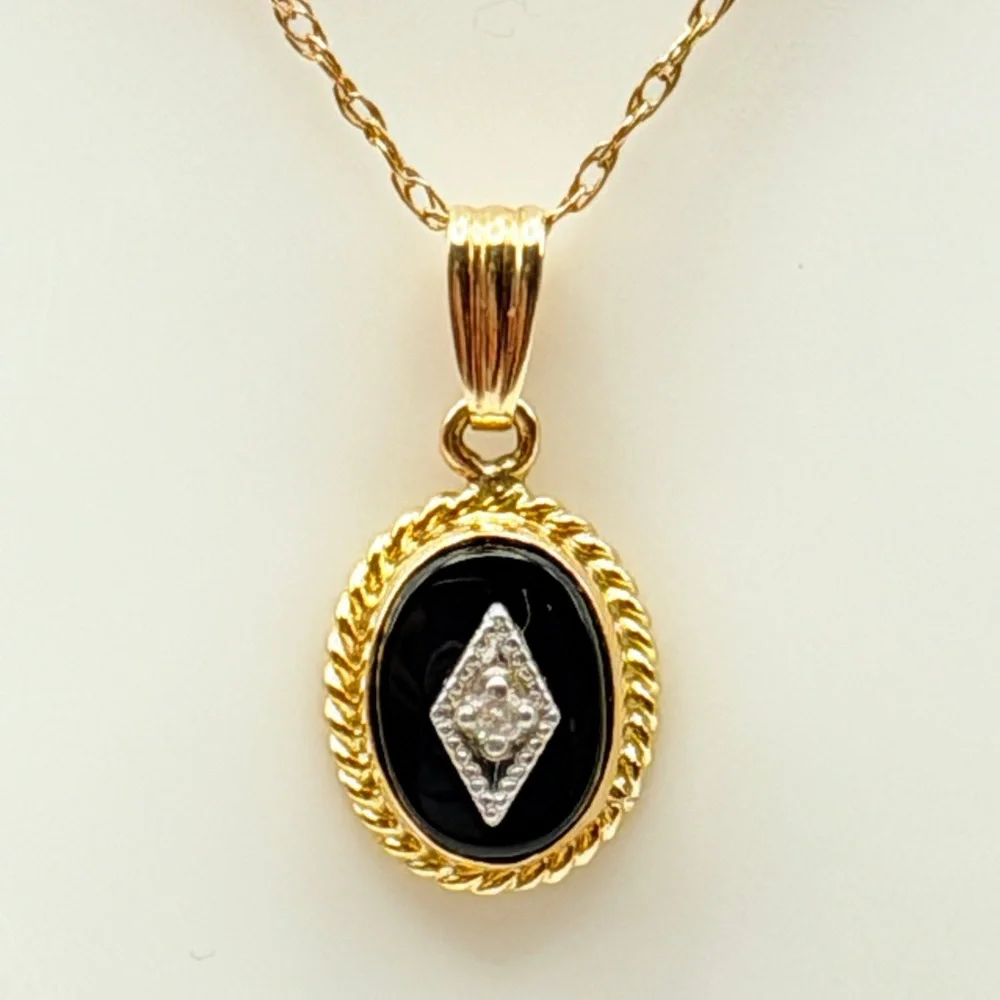 Vintage 14K Solid Gold Black Onyx Diamond Pendant Necklace 18” *Signed Carla* - Picture 7 of 16